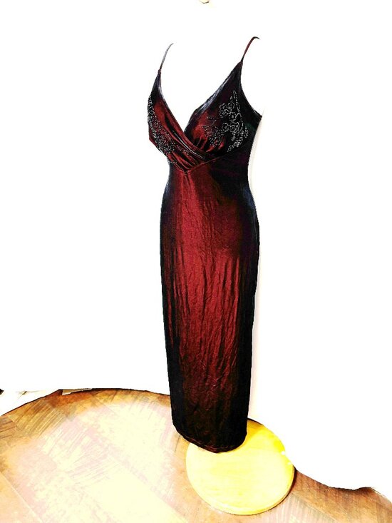 Scene Dresses & Skirts - * Vtg Scene Y2K Burgundy Panne Velvet Body Skimming Maxi dress Sz 13